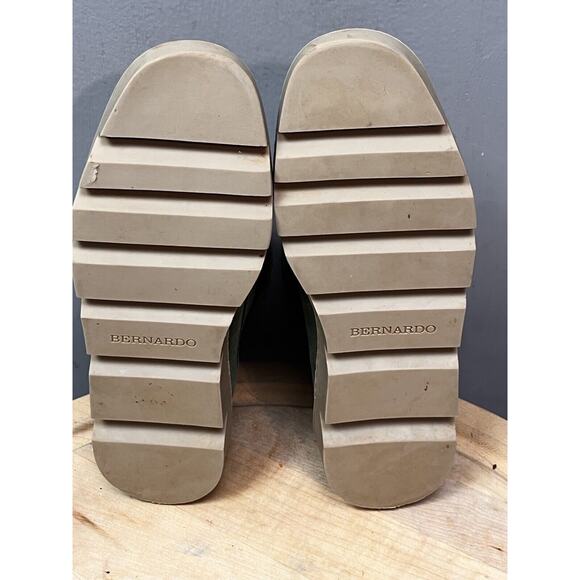 Bernardo Dana Green Suede Boot Womens 6.5 Sherpa lined Lace up Outdoors - Picture 8 of 9